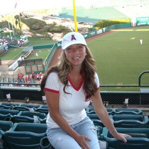 MSMONIKA74 IS LIVE❤️❤️❤️ Like this listing to be notified when I go live.